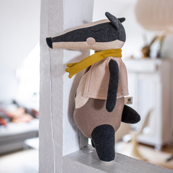 Gestricktes Spielzeug, Dachs Lou