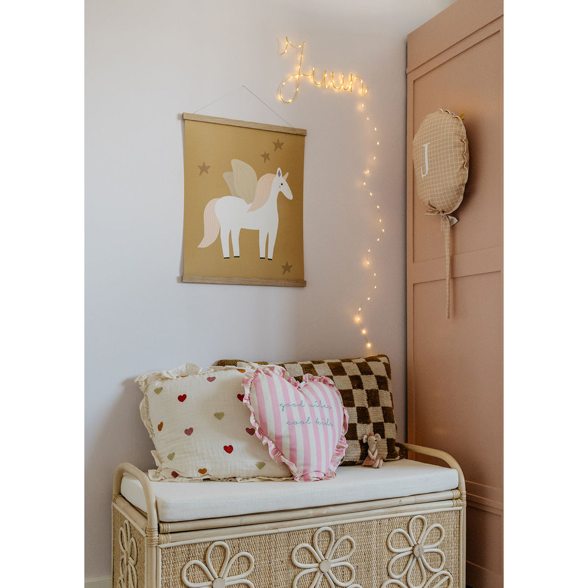 Winged Unicorn, Ochre